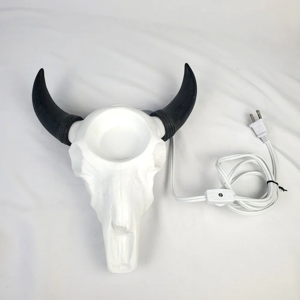 Scentsy Open Plains Buffalo Cow Skull Wax Warmer Retired WORKING
